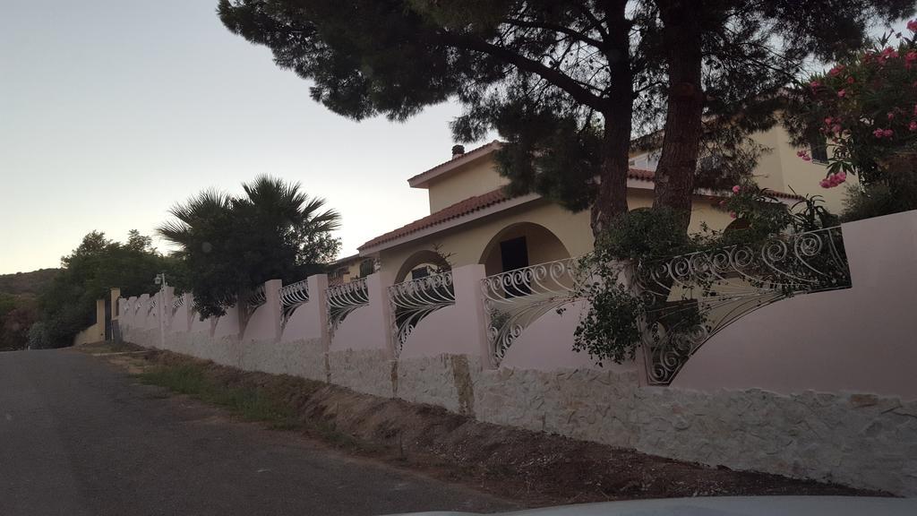Borgo Degli Ulivi Depandance Villa Capoterra Luaran gambar