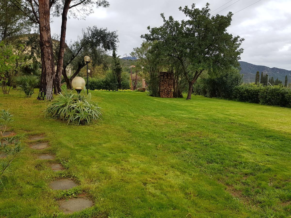 Borgo Degli Ulivi Depandance Villa Capoterra Luaran gambar